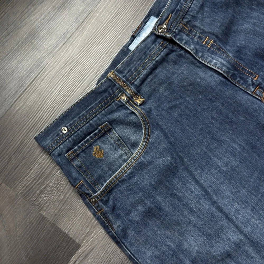 Rocawear Baggy Wide Leg Embroidered Snake Jeans Mens 42x34 Y2K Distressed Blue